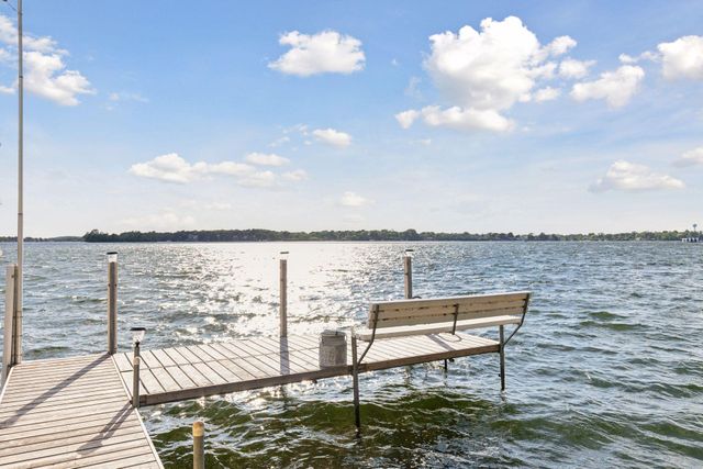 3035 Casco Point Road, Wayzata, MN 55391