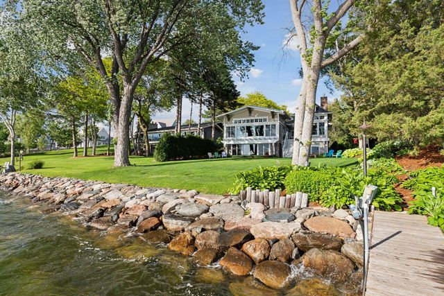 3035 Casco Point Road, Wayzata, MN 55391