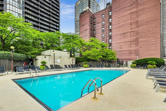 10 E ONTARIO Street 1110, Chicago, IL 60611