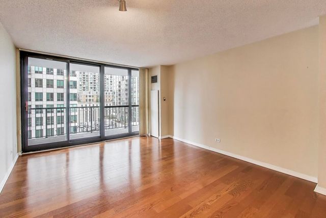 10 E ONTARIO Street 1110, Chicago, IL 60611