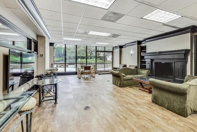10 E ONTARIO Street 1110, Chicago, IL 60611