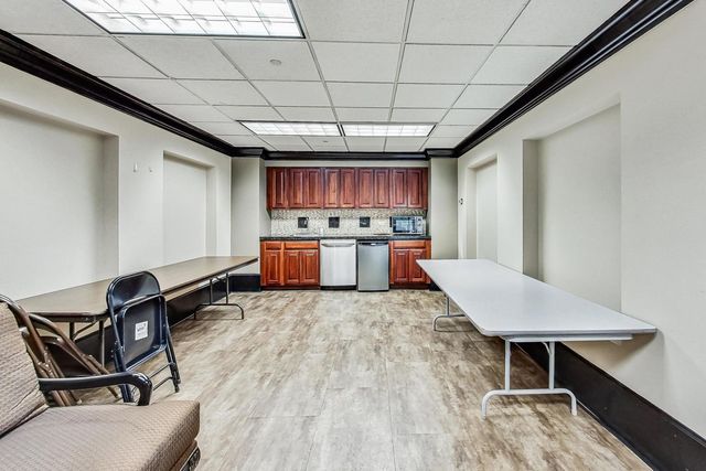 10 E ONTARIO Street 1110, Chicago, IL 60611