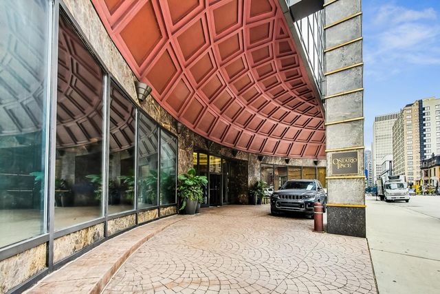 10 E ONTARIO Street 1110, Chicago, IL 60611