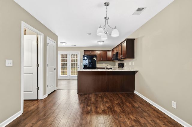 375 Sam Houston Cir, Clarksville, TN 37040