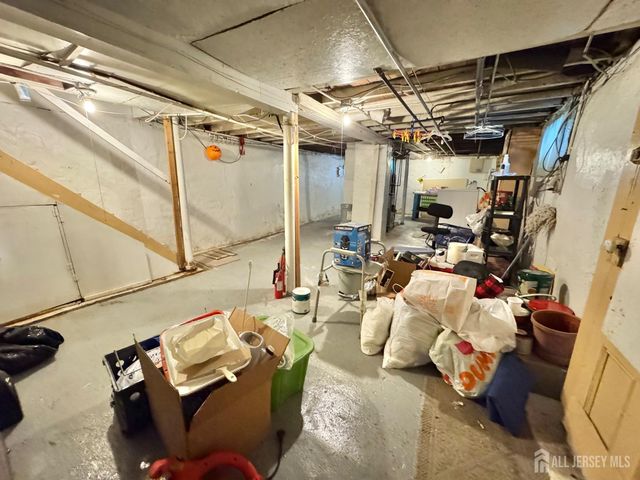 583 W Side Avenue, Perth Amboy, NJ 08861