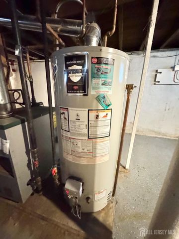 583 W Side Avenue, Perth Amboy, NJ 08861