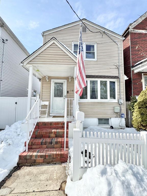 583 W Side Avenue, Perth Amboy, NJ 08861