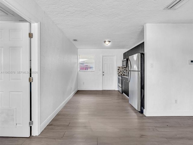 2512 NW 9th Pl 2, Fort Lauderdale, FL 33311