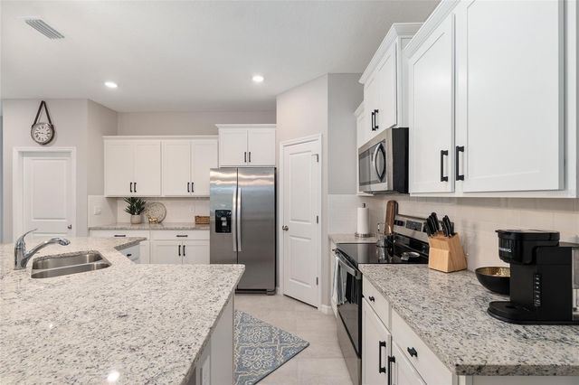 5293 NW 48TH PLACE, Ocala, FL 34482