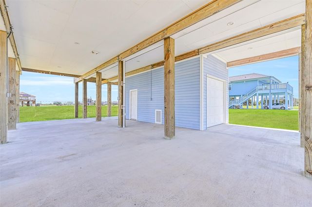 4015 Mitote Drive, Galveston, TX 77554