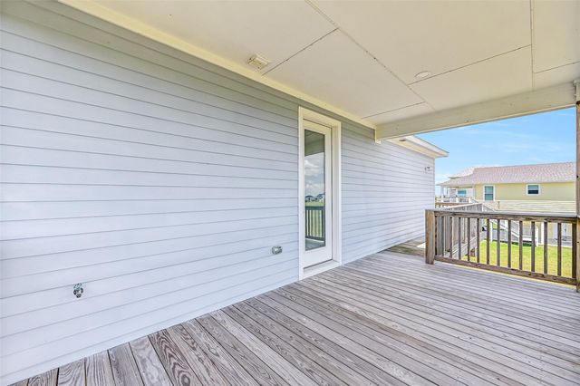 4015 Mitote Drive, Galveston, TX 77554