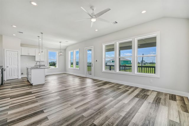 4015 Mitote Drive, Galveston, TX 77554