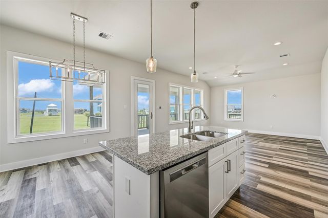 4015 Mitote Drive, Galveston, TX 77554