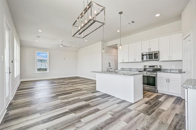 4015 Mitote Drive, Galveston, TX 77554