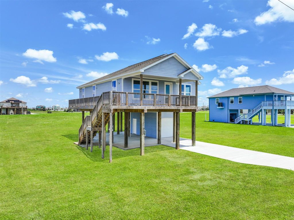 4015 Mitote Drive, Galveston, TX 77554