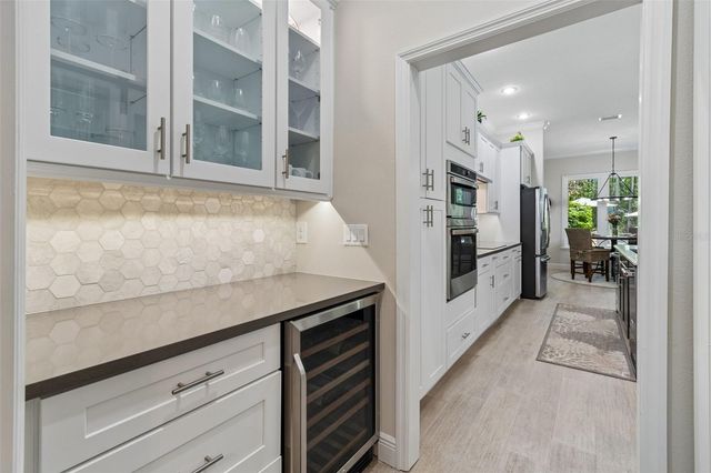 421 PINE BLUFF DRIVE, Lutz, FL 33549