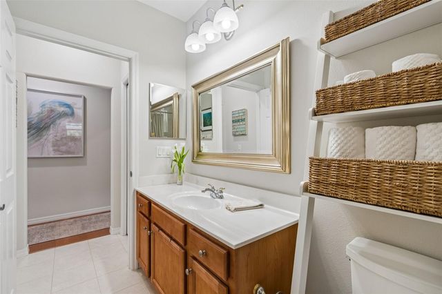 421 PINE BLUFF DRIVE, Lutz, FL 33549