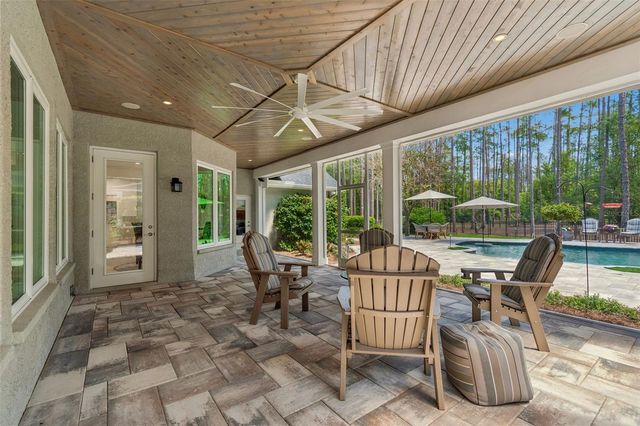 421 PINE BLUFF DRIVE, Lutz, FL 33549