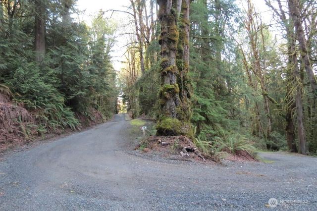 540 E Harstine Heights Lane, Shelton, WA 98584