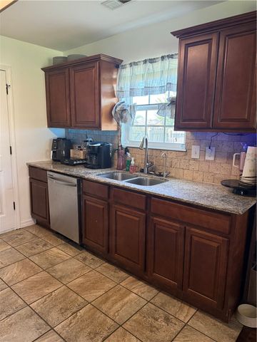 1280 General Parson Drive, Prairie Grove, AR 72753