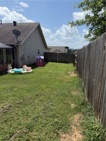1280 General Parson Drive, Prairie Grove, AR 72753