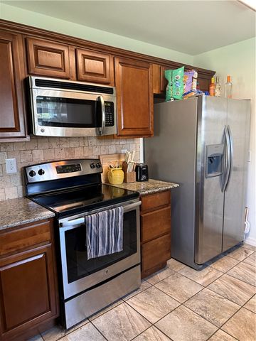 1280 General Parson Drive, Prairie Grove, AR 72753