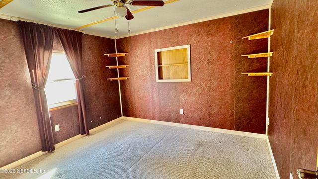 105 RACHEL Road, Interlachen, FL 32148