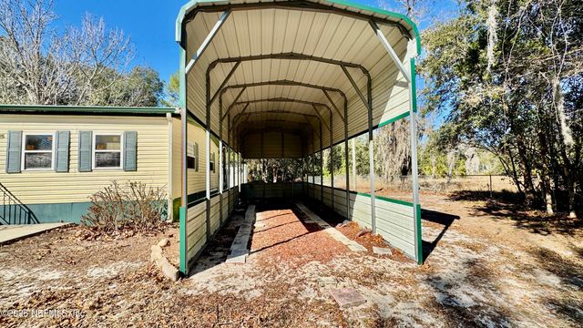 105 RACHEL Road, Interlachen, FL 32148