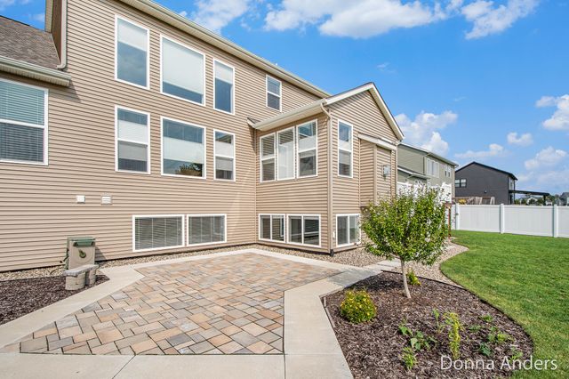 1936 Red Barn Drive, Hudsonville, MI 49426