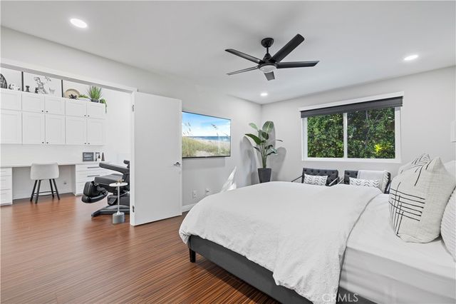 10061 Melinda Way 2, Northridge, CA 91325