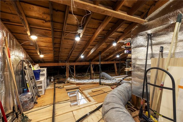 10061 Melinda Way 2, Northridge, CA 91325