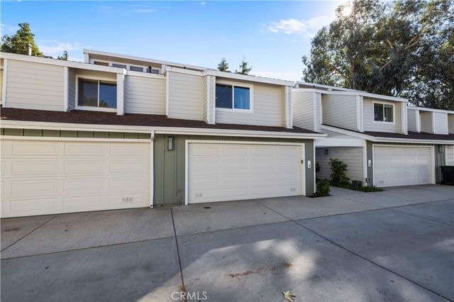 10061 Melinda Way 2, Northridge, CA 91325