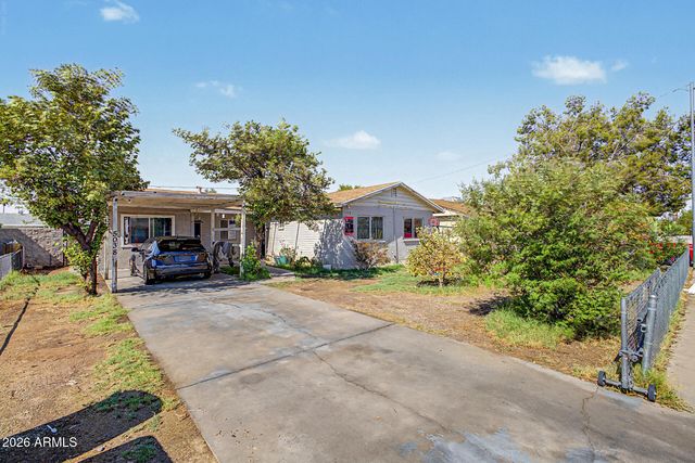 5038 W TUCKEY Lane, Glendale, AZ 85301