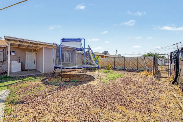 5038 W TUCKEY Lane, Glendale, AZ 85301
