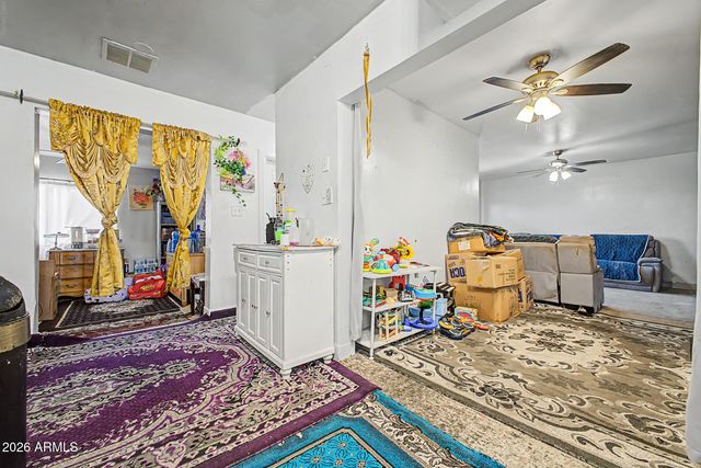 5038 W TUCKEY Lane, Glendale, AZ 85301