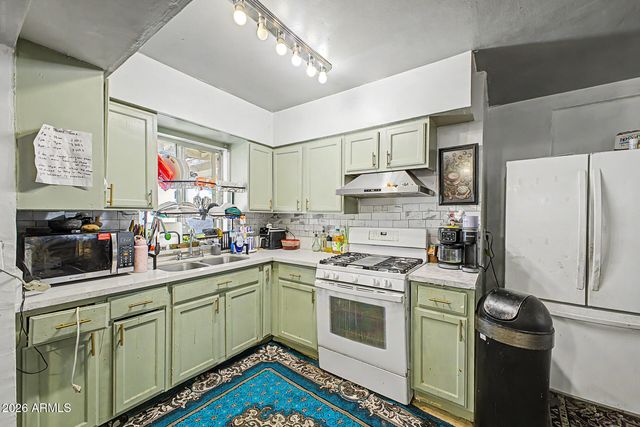 5038 W TUCKEY Lane, Glendale, AZ 85301