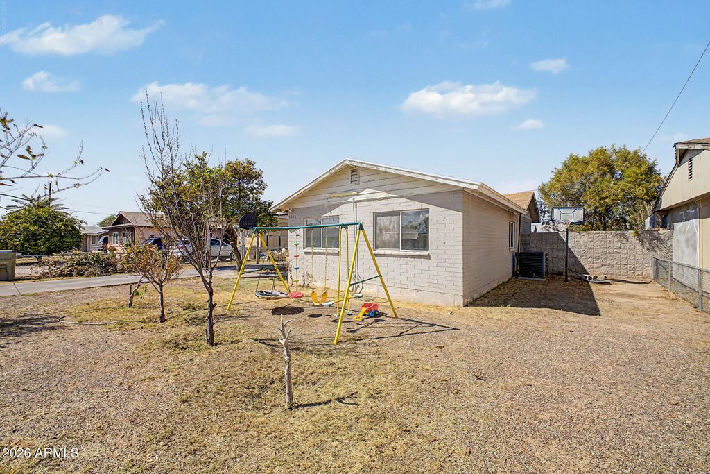 5038 W TUCKEY Lane, Glendale, AZ 85301 — photo 2