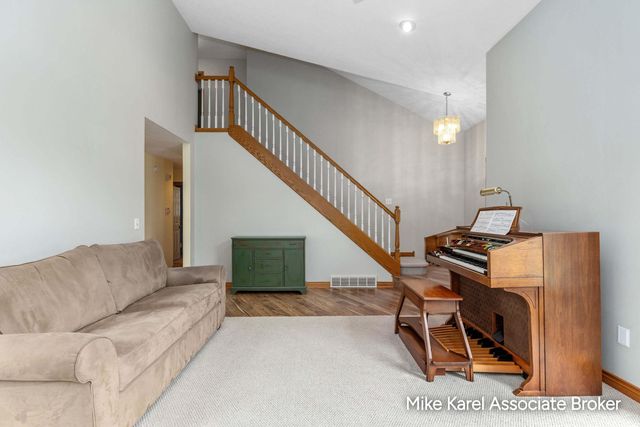 7275 Tory Drive, Hudsonville, MI 49426
