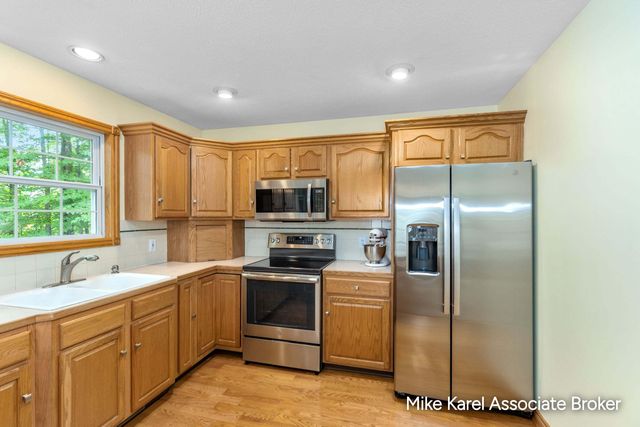 7275 Tory Drive, Hudsonville, MI 49426