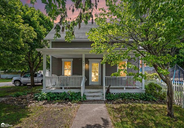 703 Brady Street, Chesaning, MI 48616