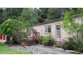92267 RAINBOW Ln, Coquille, OR 97423