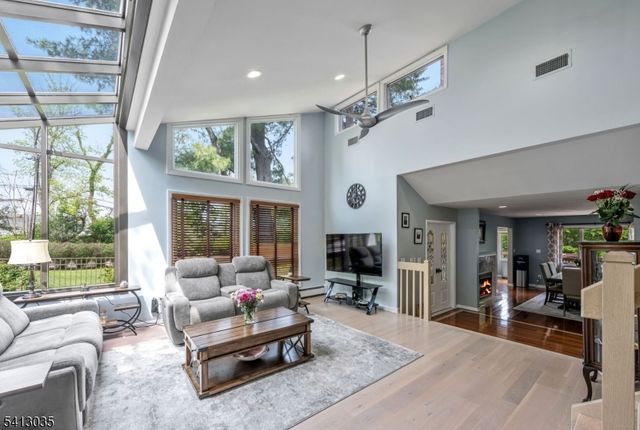 994 Mountain Ave, Berkeley Heights Twp., NJ 07922