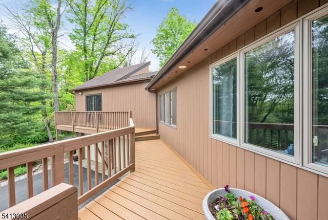 994 Mountain Ave, Berkeley Heights Twp., NJ 07922