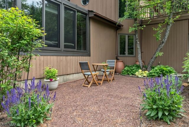 994 Mountain Ave, Berkeley Heights Twp., NJ 07922
