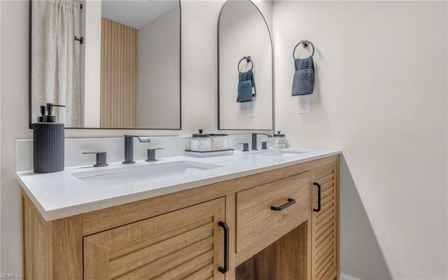 2092 Manassas RN, Virginia Beach, VA 23464