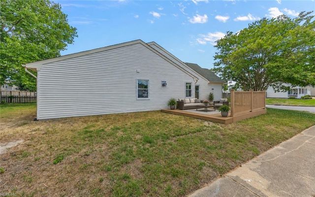 2092 Manassas RN, Virginia Beach, VA 23464