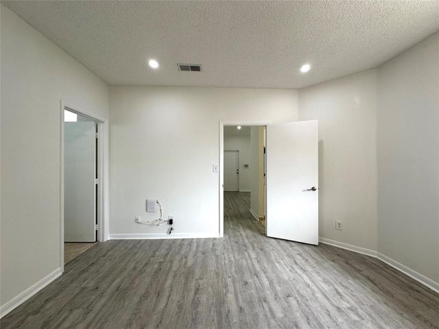 641 Cypress Lake Boulevard K18, Pompano Beach, FL 33064