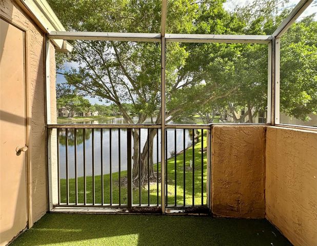 641 Cypress Lake Boulevard K18, Pompano Beach, FL 33064