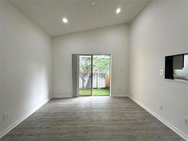 641 Cypress Lake Boulevard K18, Pompano Beach, FL 33064