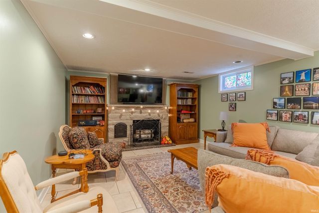 3919 Washington Avenue, Evansville, IN 47714